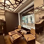 فندق Shadi House