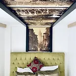 Shadi House فندق
