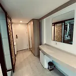 فندق Shadi House