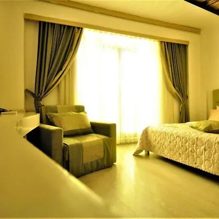 Ξενοδοχείο Shadi House 2*